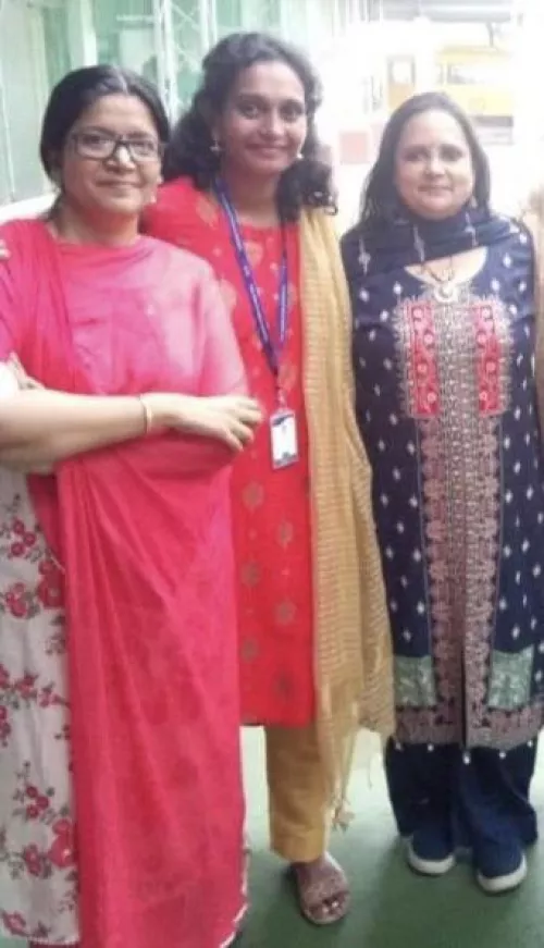 Mom daughter and aunt. Who’s getting fucked and why? by trucklodss