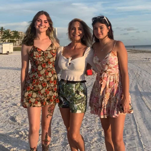 Mom & her Daughters by cumdragon21