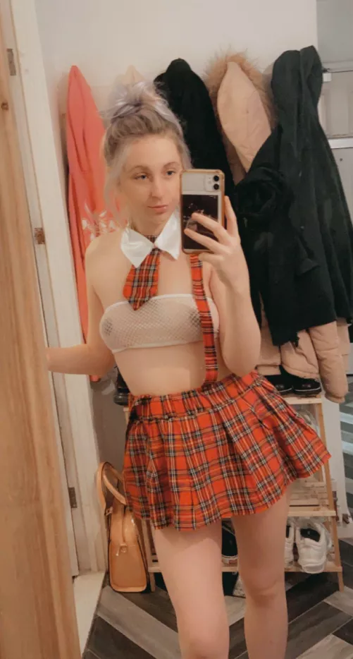 Mom of 1🙈 by LillzHannah