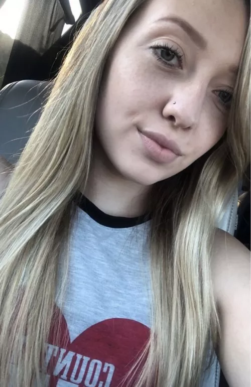 Mom of 2 🥰 Milf or Average? by inkedmilf24