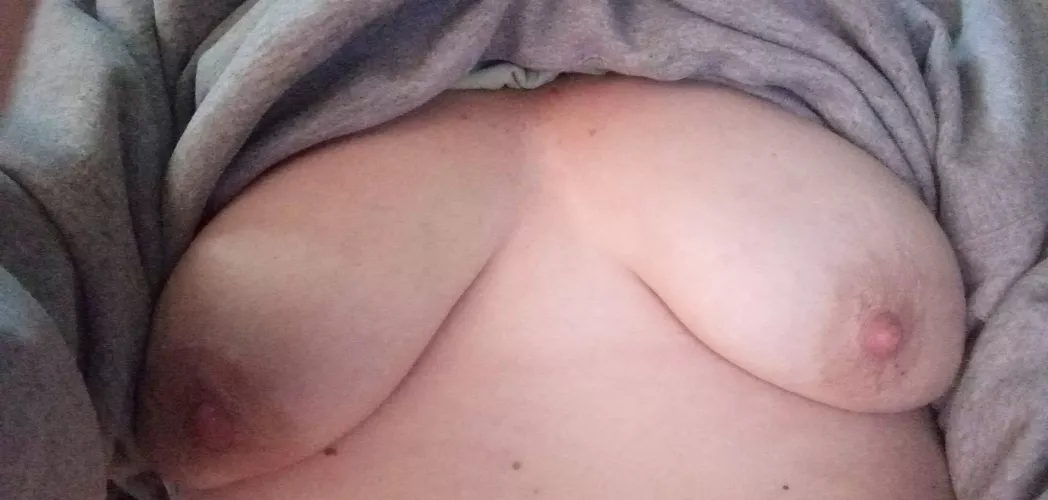 Mom of 4 by warhammin