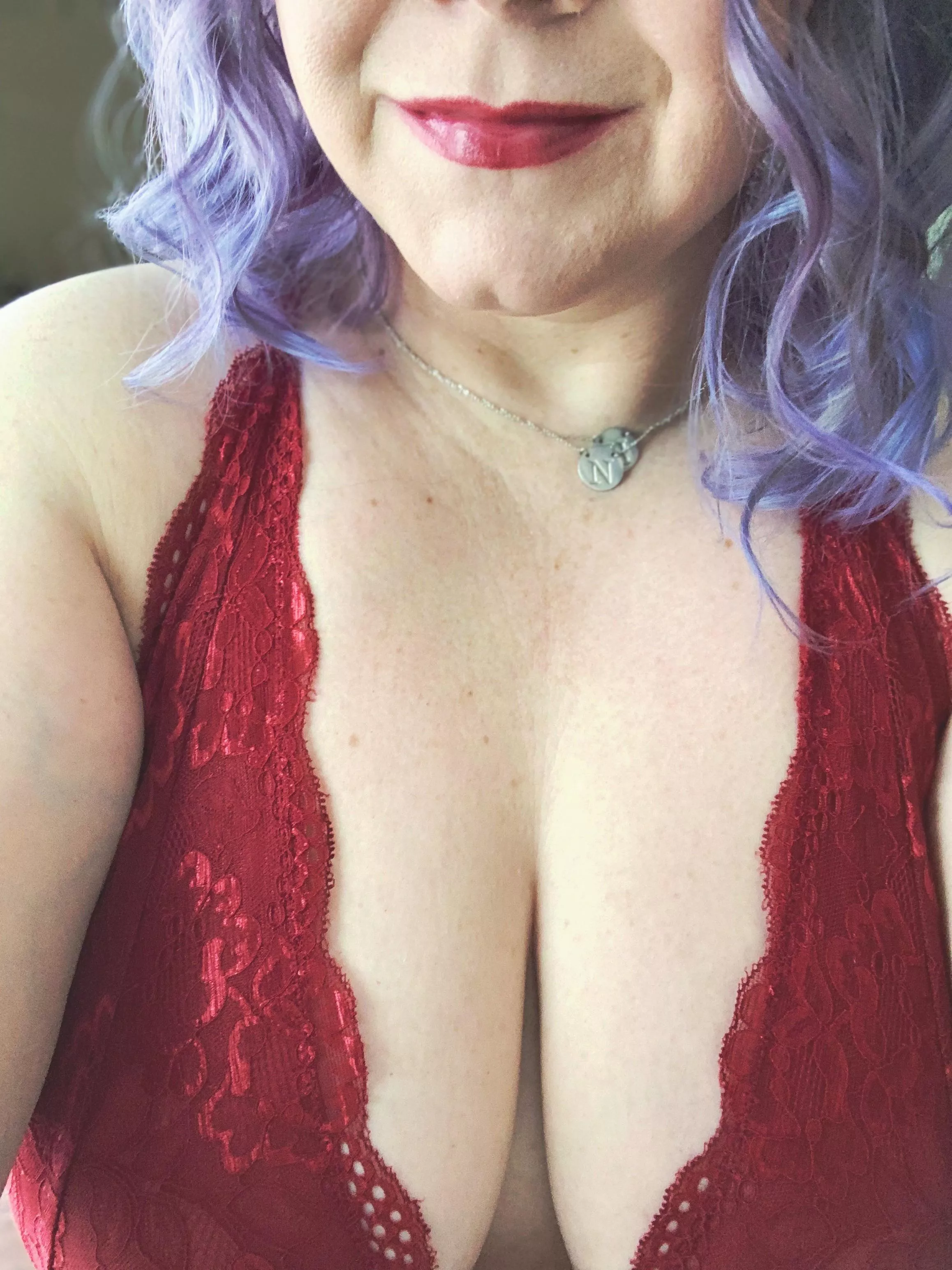 Mom went a little wild this morning. Shame I was alone. 💜💋💜 posted by Lavender_Lydia