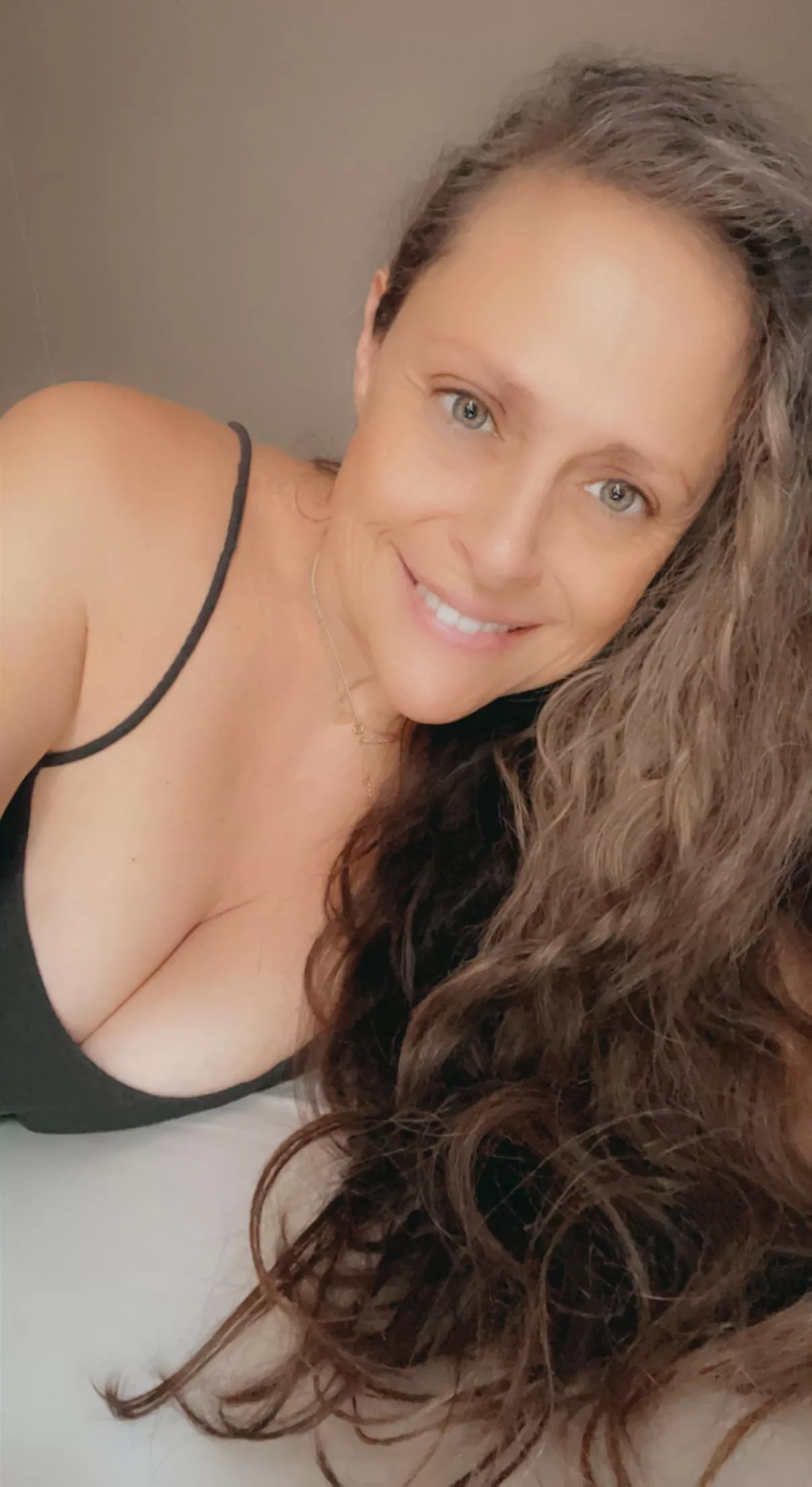 Mombod alert 🚨 posted by annarose420