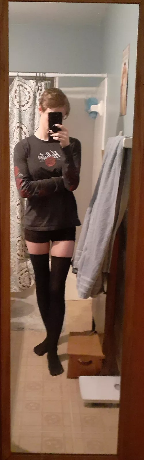 moments after this picture was taking I ripped a hole in the back of these socks on accident 😔 by skylarryan