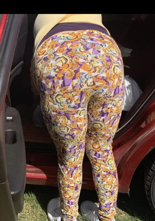 mommy always bending over in front of my friends by mymommylovesbbc