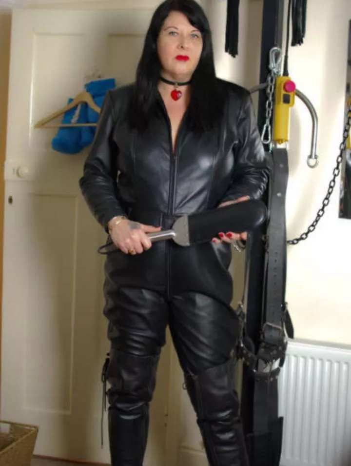 Mommy has plans for that little sissy ass of yours💕💕💕 posted by lilith_moon12