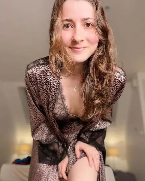 Mommy looking for a submissive to owned and explore.. Snapchat: mistressesthe21 by goddessesther241