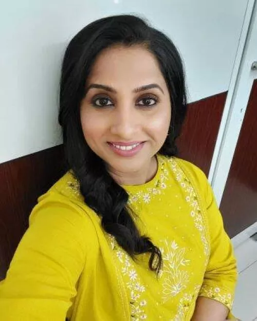 Mommy smiling. What did you do ? by Heyrebaji2000