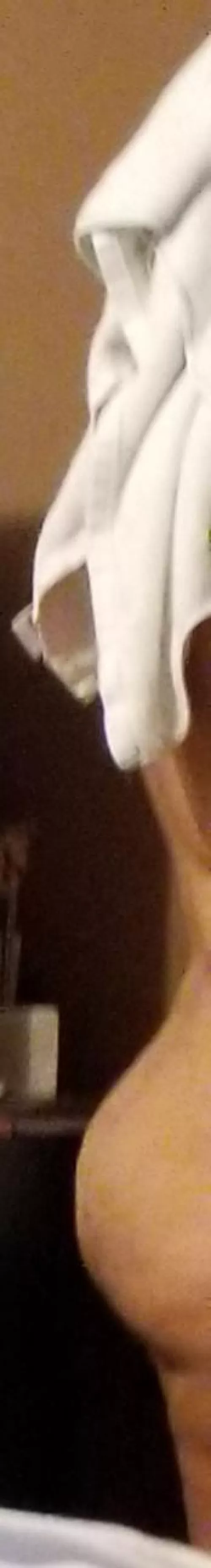 Mom's fat ass! (Click for full picture) by DeepFake2King