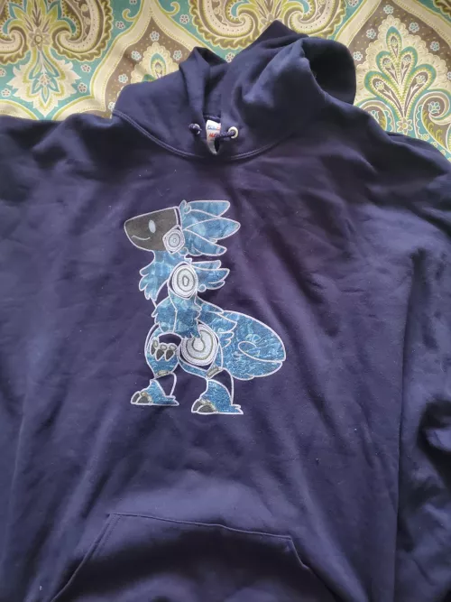 Moms found out I was a furry and asked me what my fursona's species was a few months ago. This is what I opened today for Christmas. by pacothegint