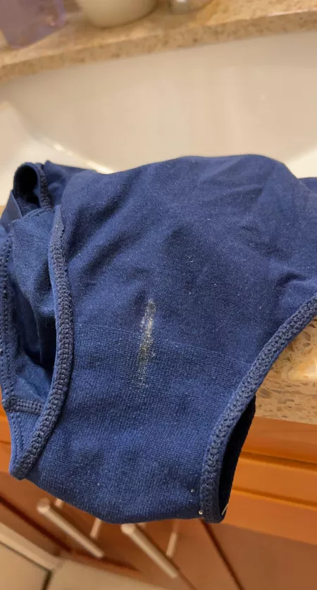 Moms panties 😏 by Worried-Examination7