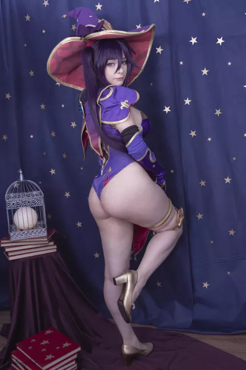 Mona (Genshin Impact) by Miih Cosplay [self] by miih_cosplay