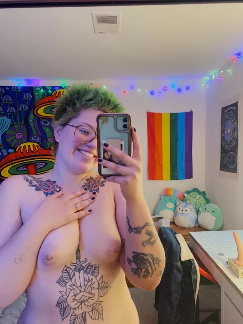 monday and the day after halloween? hopefully this brightens your day and lightens your hangover!!! by altforyourpleasure