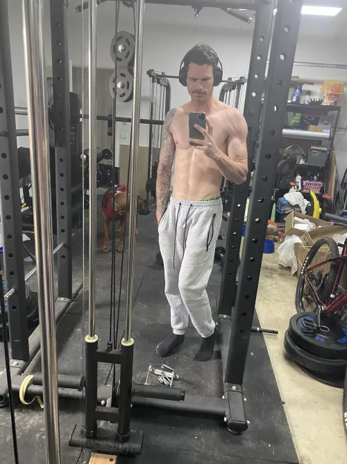 (M)onday home gyming 👌 by AnonymousVi3wer