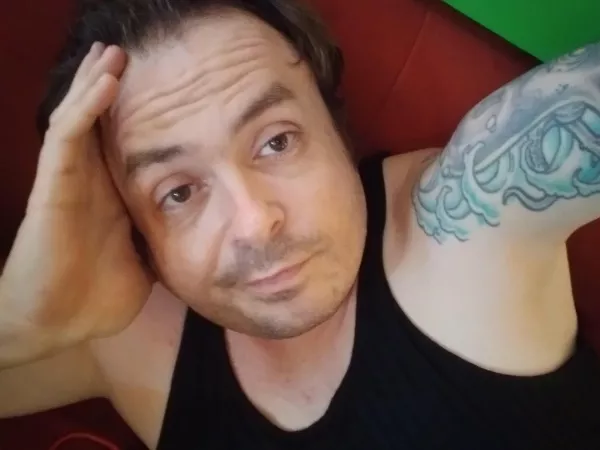 Monday selfie by Tanktopjones