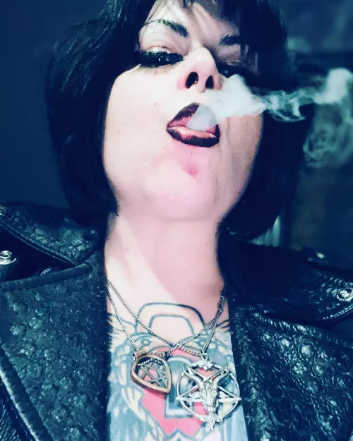 Mondays blow💨 by Vfevers