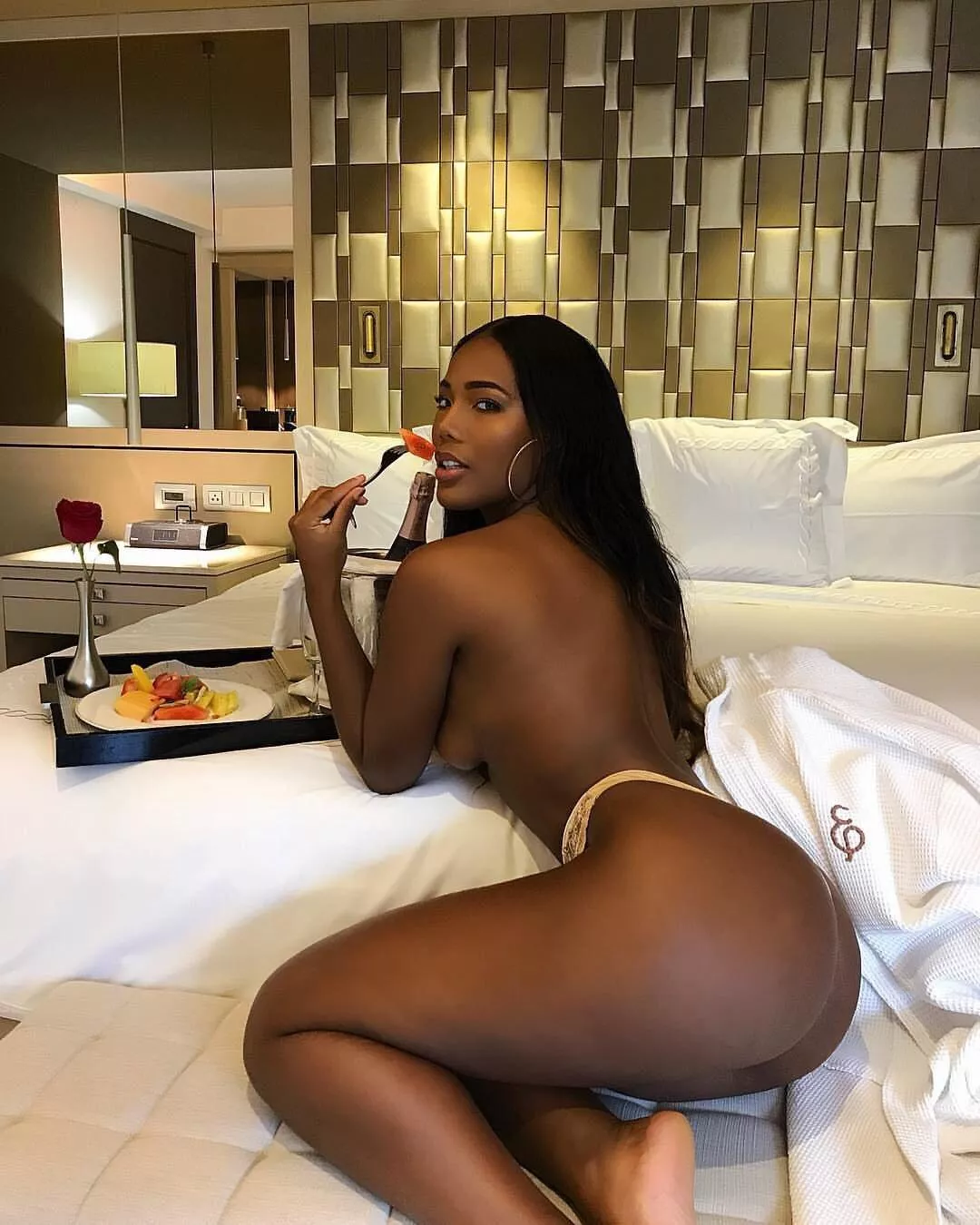 Monifa Jansen posted by patience-yago