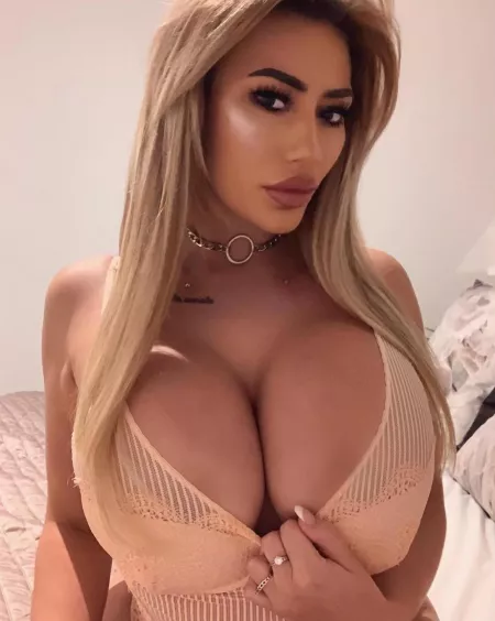 Monster tits by Nonthreateningblack