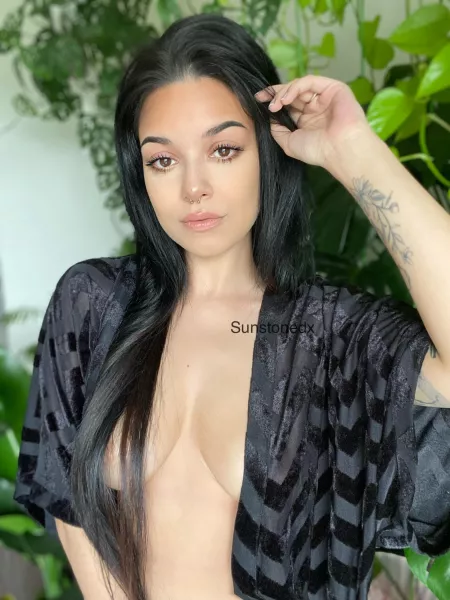 🖤Moody Monday for you too?🖤 by sunstonedx