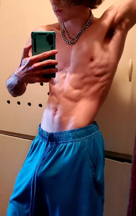 More abs than arms but I hope you enjoy 😁 by DovakingSs