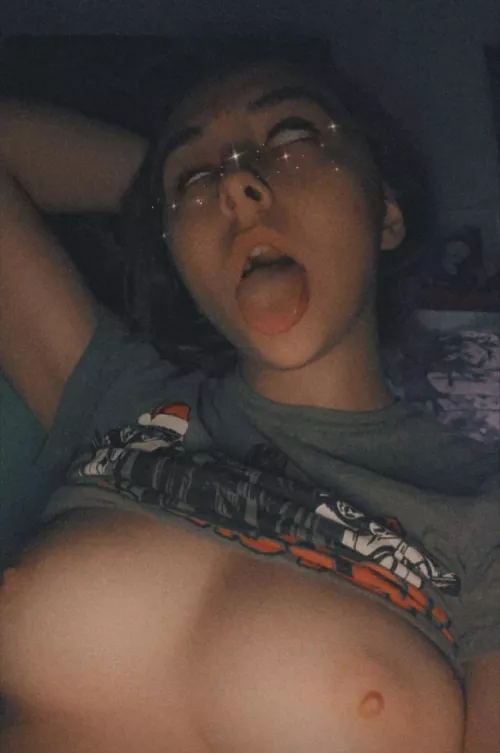 More ahegao on my onlyfans! ‼️25% off this month‼️ Custom pics and videos, dick rates, sexting and more ‼️ Link in the comments! 😘😏 by Few-Plankton-4192