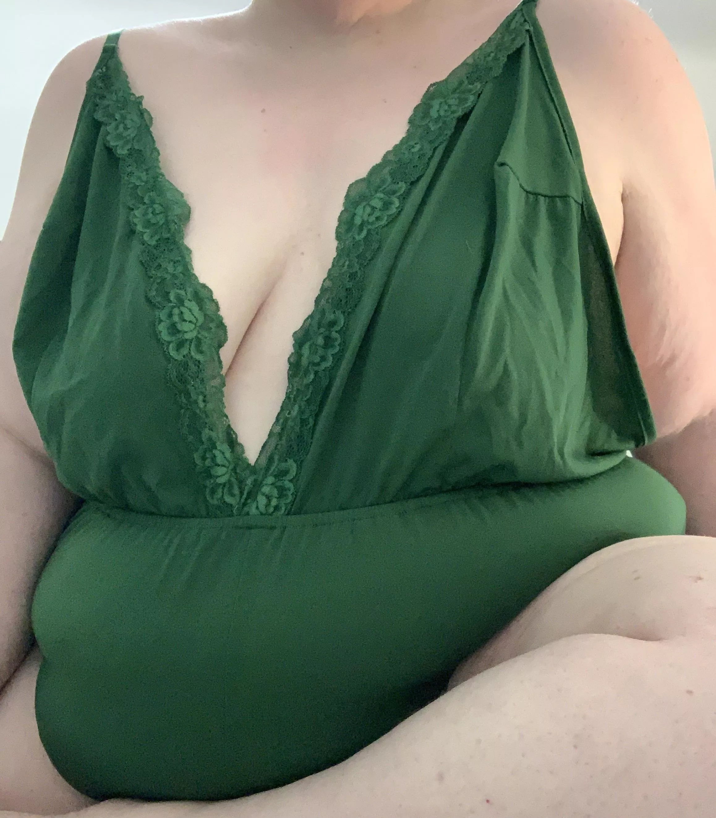 More bouncy than bendy — 42F BBW hotwife for chubby-chasing bull with personality posted by fatgirlshared