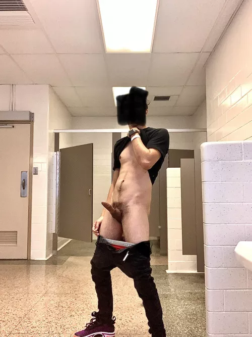 More exposed to the door by palmtree286