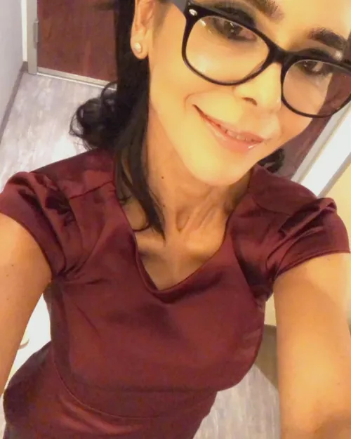 More Fit Tight Mexican MOM. Needs her face sprayed. DM by momfan2