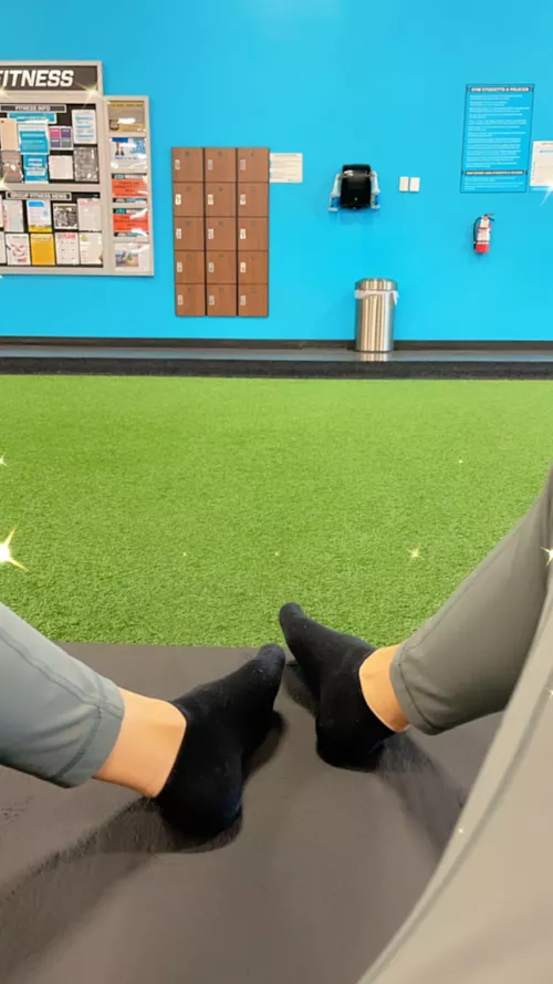 More gym socks😘 by milfmyfeet