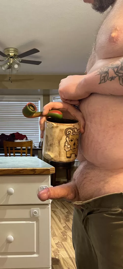 [m]ore of my dad bod than usual on this fabulous hump day. Hope everyone’s morning has been great so far by wouldratherbehuntin