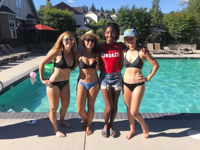 More yoga babes. by toothlesswonder321