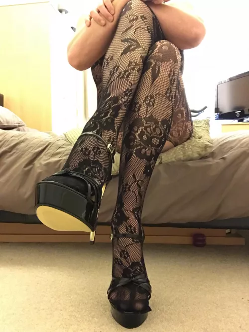 Morning 🥰😈 by missstony78