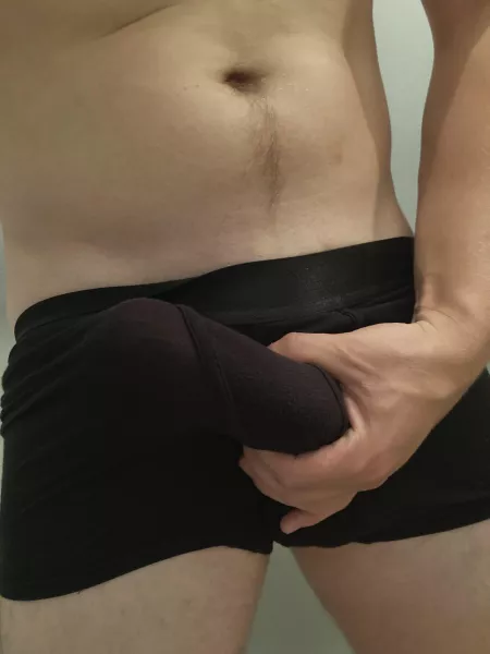 Morning 👀 by globalpandemictree