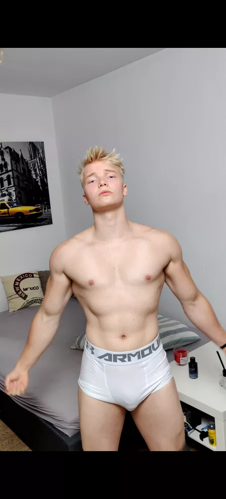 Morning boner by timlaurenz_