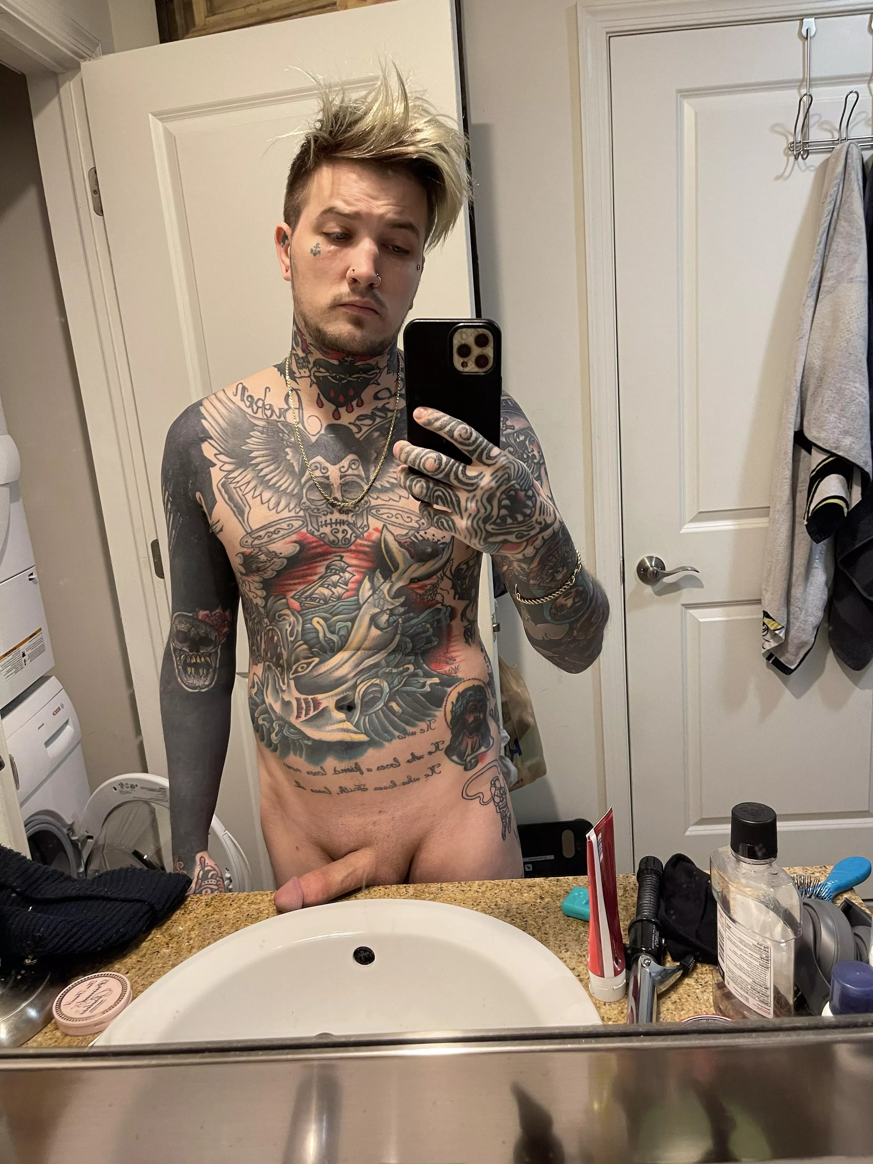 morning 🖤 posted by Bglizzy55