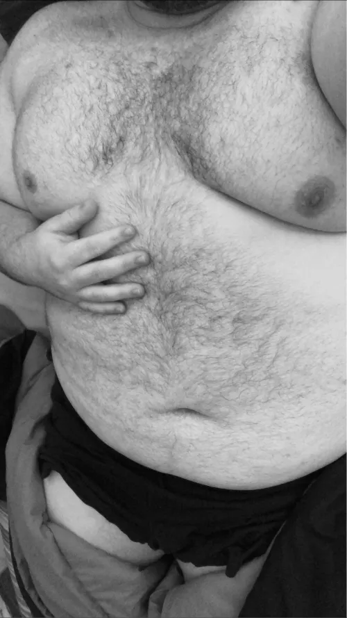 Morning cuddles? 🐻💋 by Gaybigbear