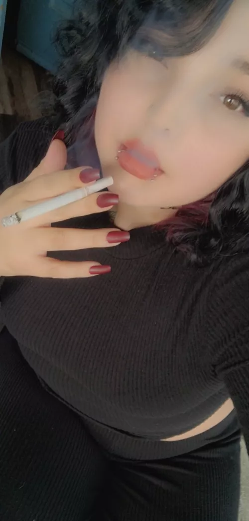 Morning everyone care for a drag by MizzDabQueen707