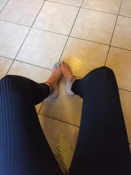 Morning feet for you ☺️❤️ by kokkina_aphrodit