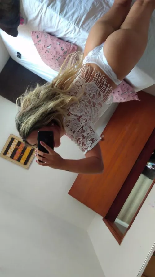 Morning hope you have a great day ;) by JullyWild