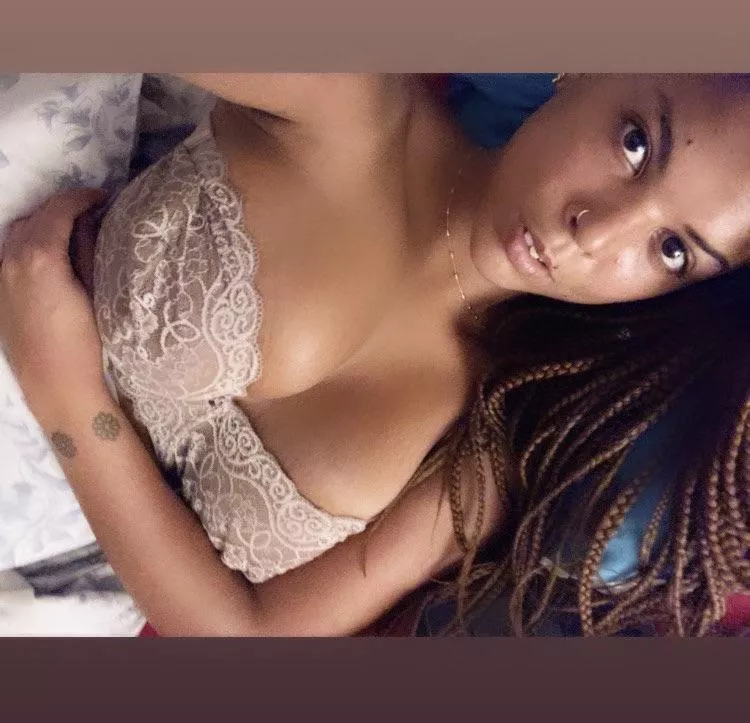 Morning in lace 🔥 posted by Cicitavares4