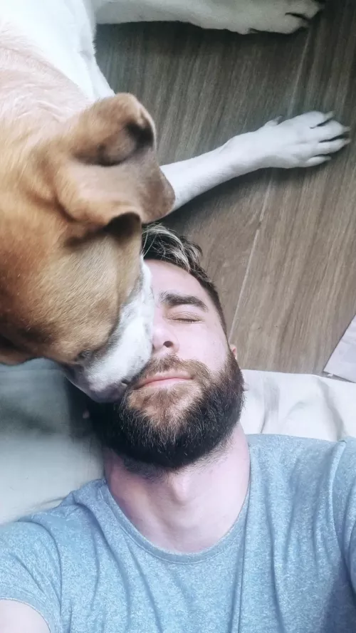 Morning kisses (: by exe3001