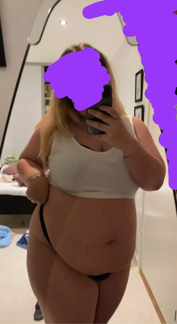 Morning loves, after a nice, big lunch❤️🤤OnlyFans should get up today🤤 posted by One-Choice-5943