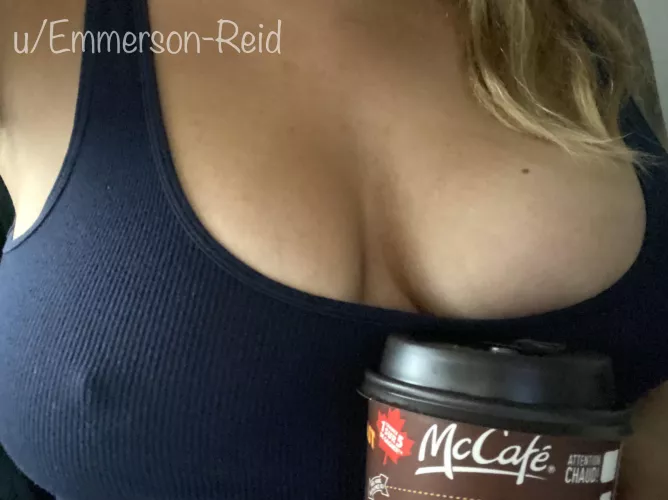 Morning! Mmmmm coffee by Emmerson-Reid