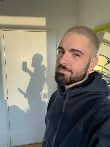 Morning selfie by pbj145