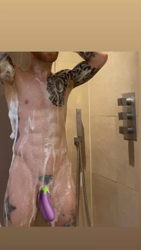 Morning shower by Bret_8