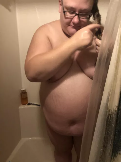 Morning showers are where it’s at by BrandiandherMaster