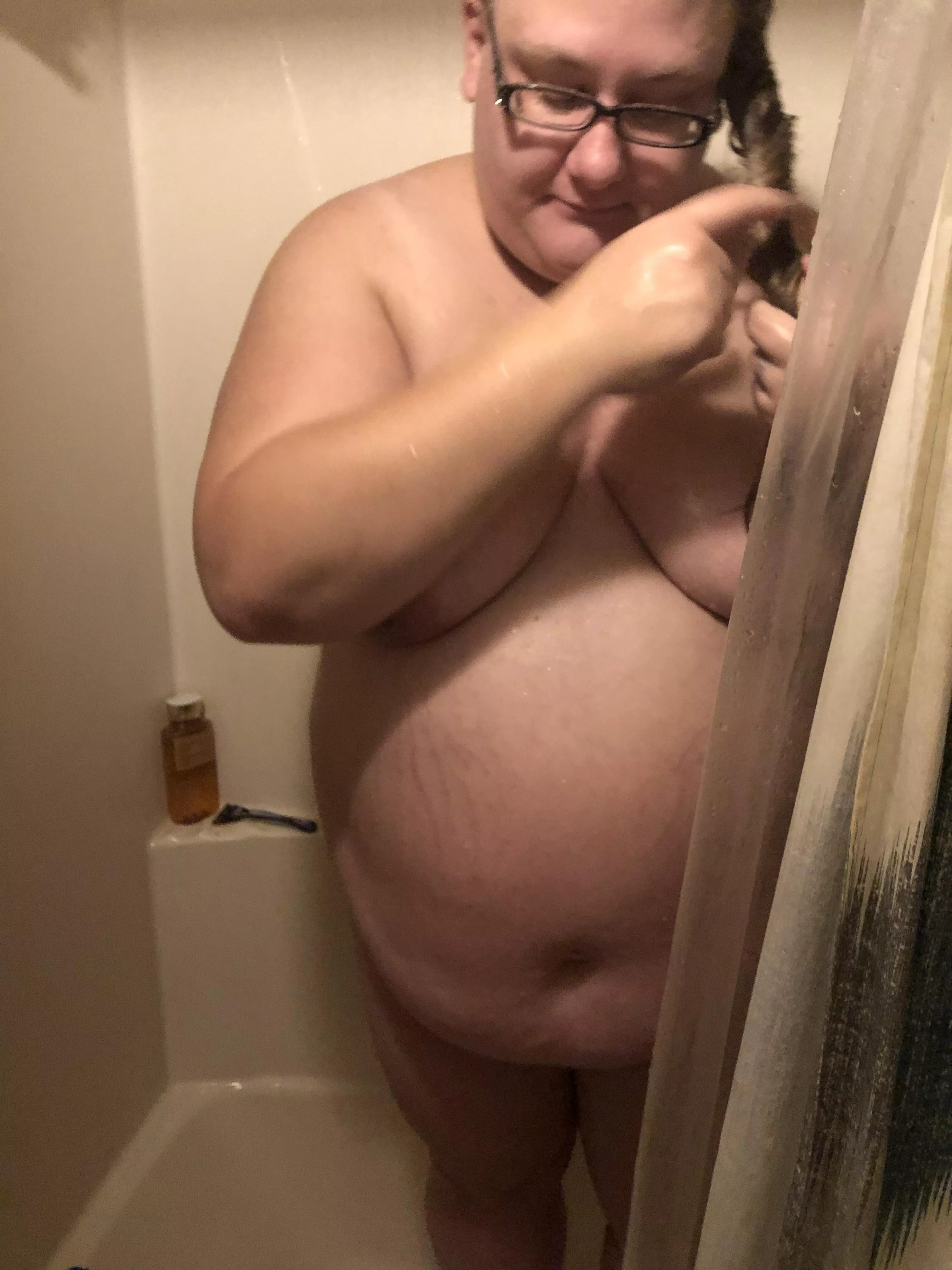 Morning showers are where it’s at posted by BrandiandherMaster