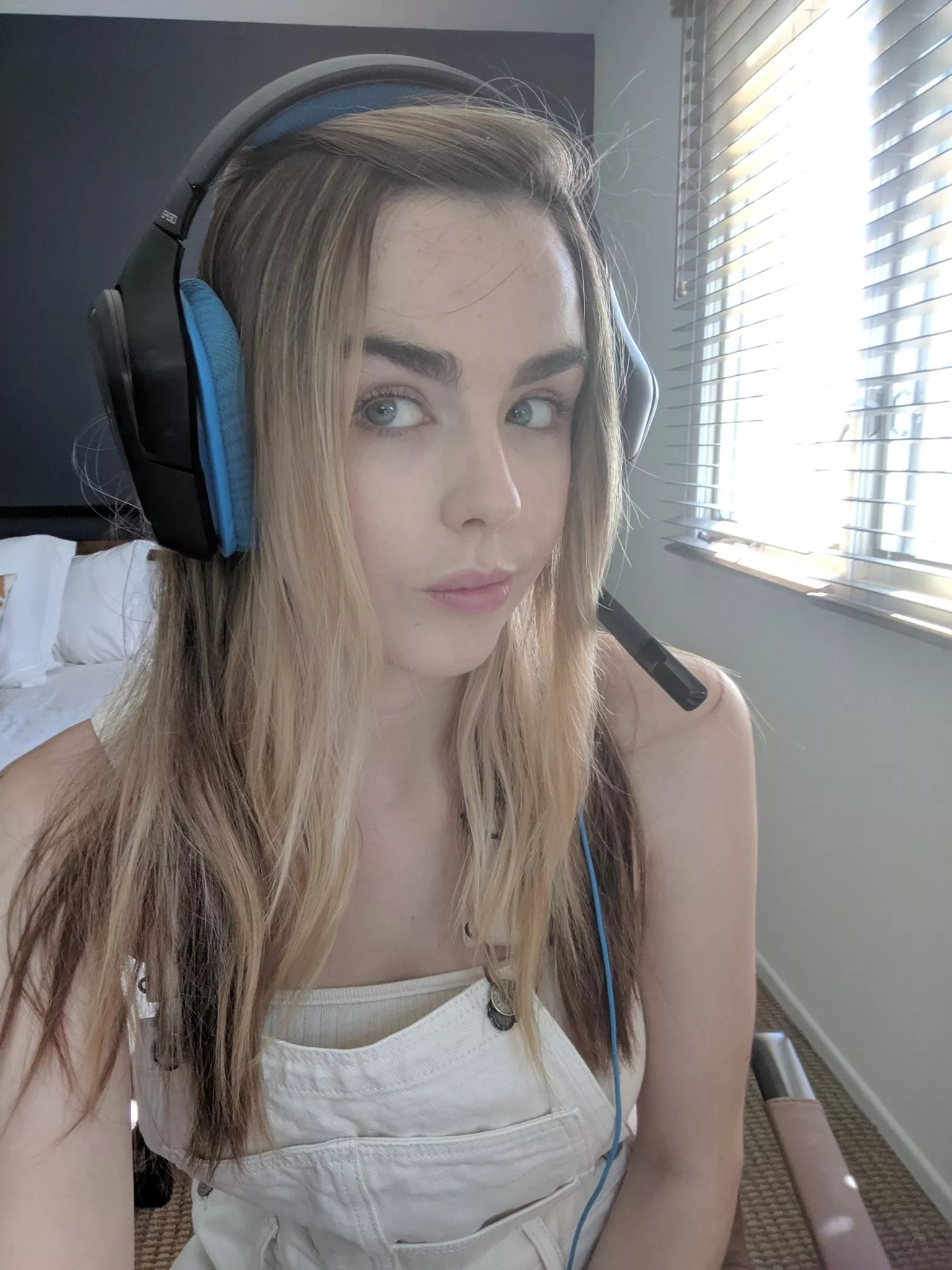 Morning Stream (LIC) posted by impulsive303