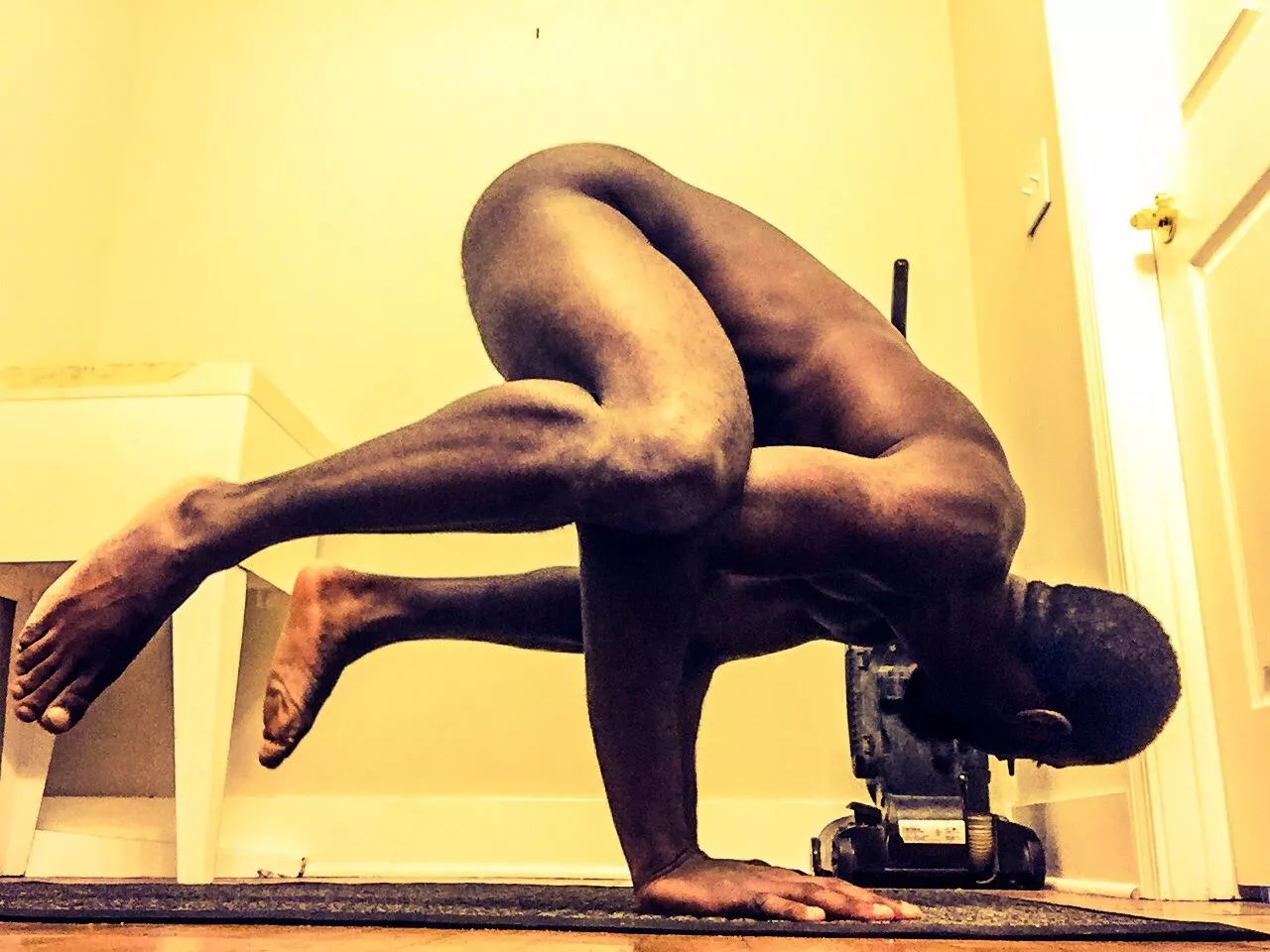 Morning warm-up working on raising my knees posted by Dark-pantheon