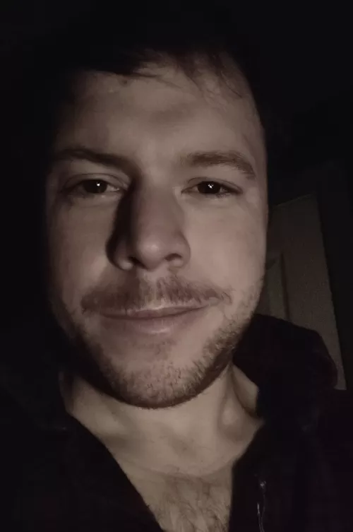 Morning, who wants to cuddle? by Few-Garage4029